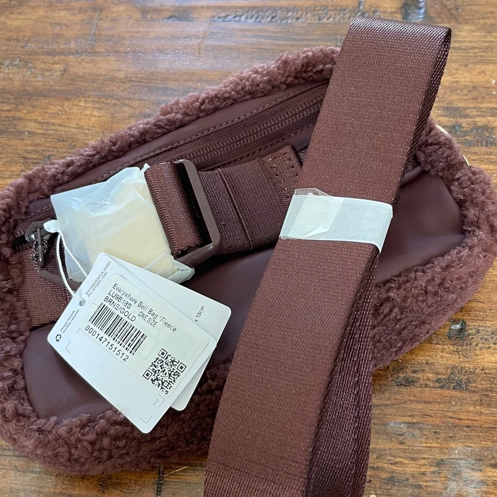 LuluLemon Fleece Everywhere Belt Bag BROWN - Picture 6 of 7